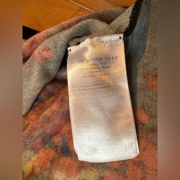 VTG ESCADA Wool/Silk Multicolor Floral Print Cardigan Sweater Set Womens Size XL - Picture 10 of 16